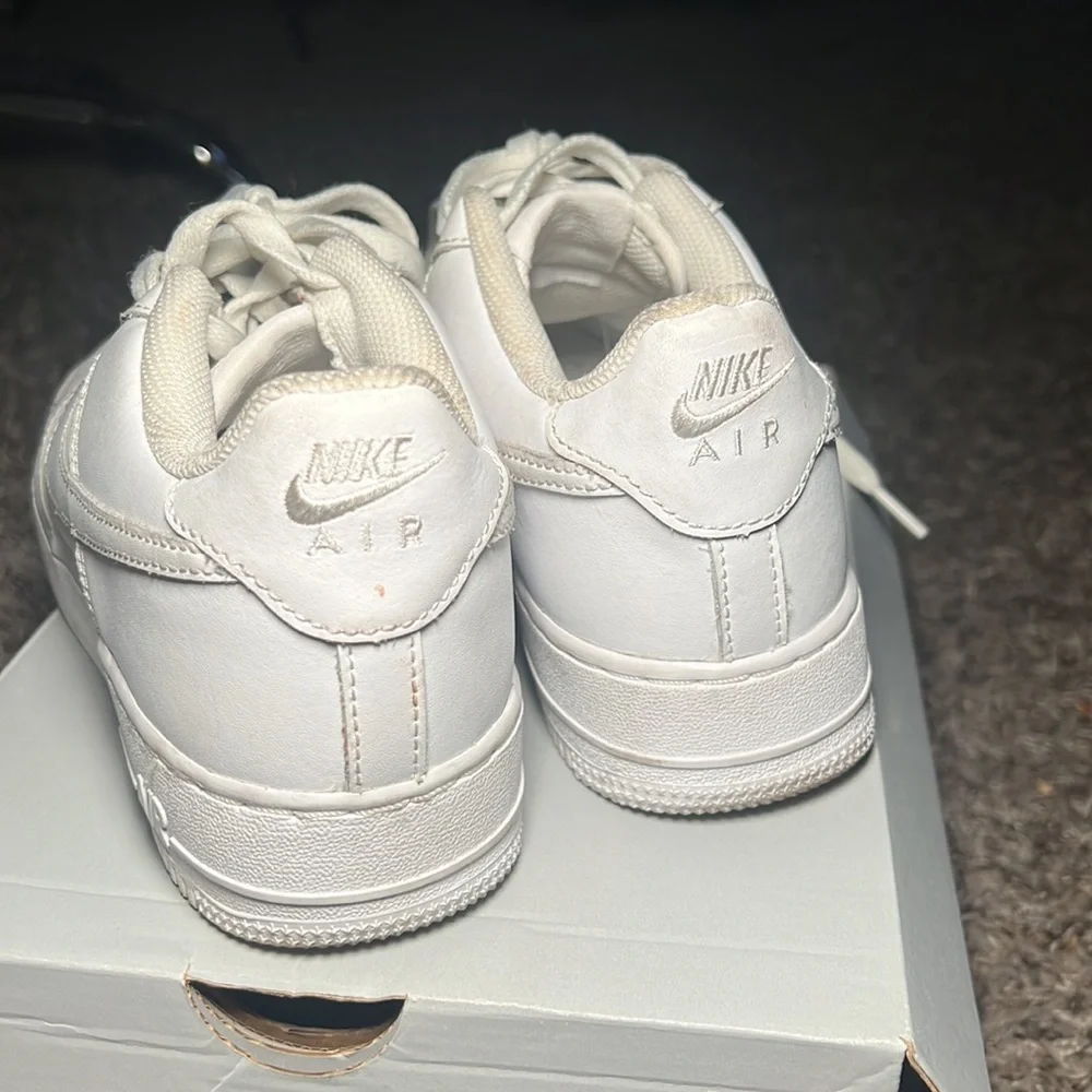 Air Force 1 - Picture 3 of 5